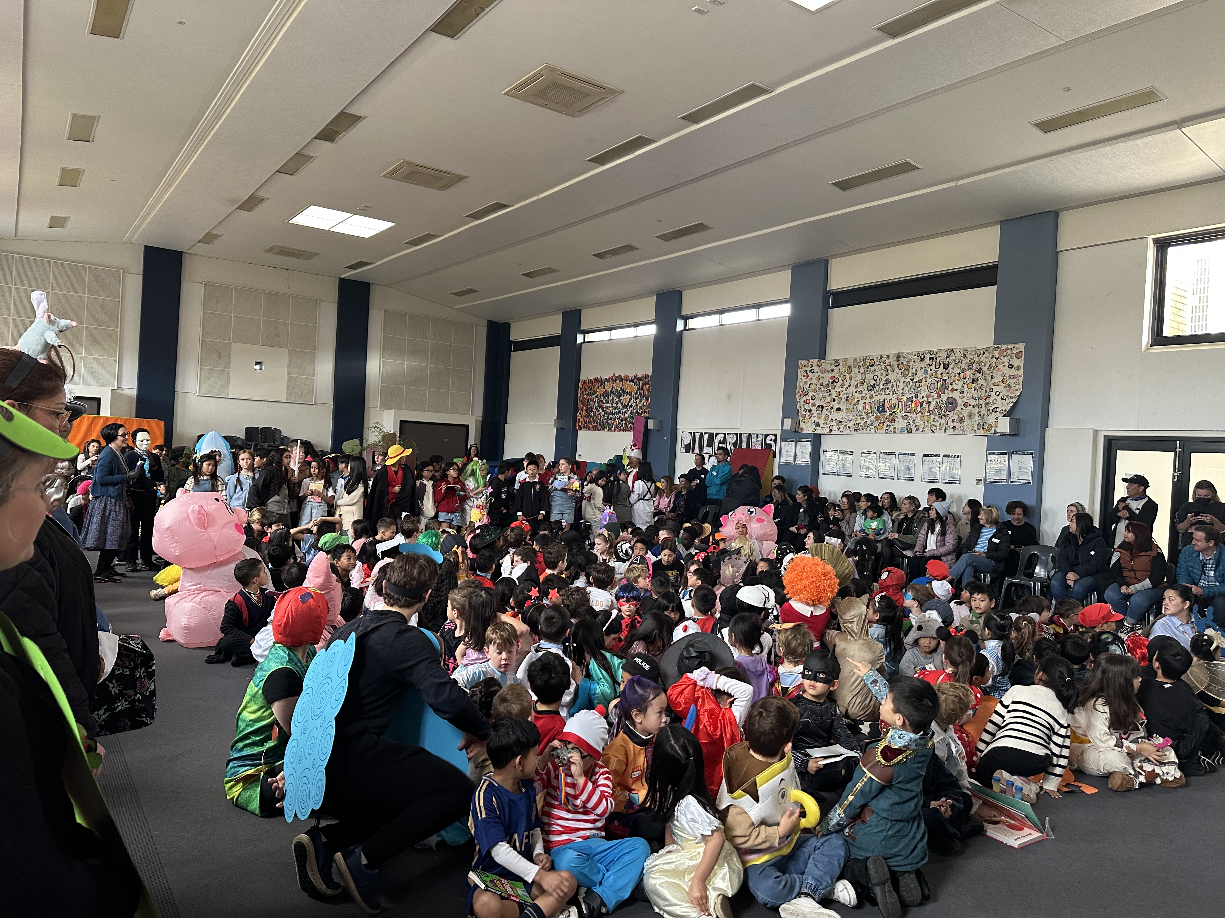 /uploaded_files/media/gallery/17562646662025 book week (66).JPG